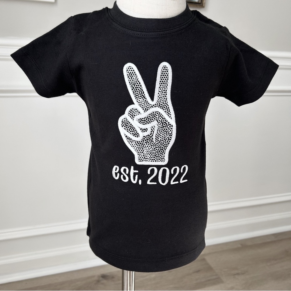 New embroidered handmade by me. peace sign “I’m this many” birthday black shirt